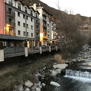 2* Hotel Hermus Centre Vila